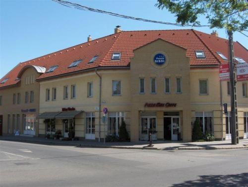Panzio Sissi Hotel Gödöllő Exterior foto