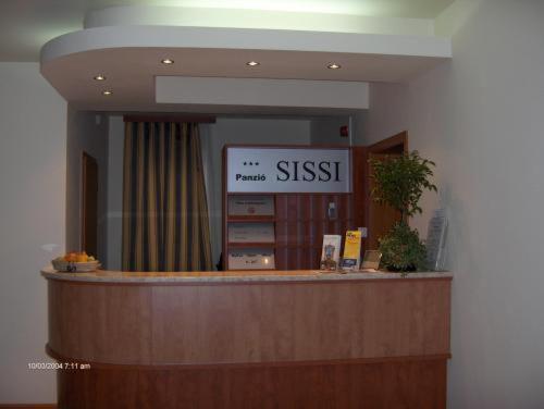 Panzio Sissi Hotel Gödöllő Exterior foto